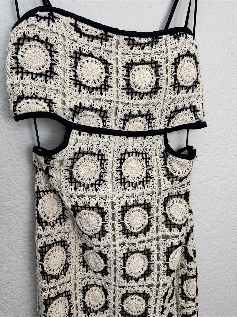 Fore Crochet Cut Out Tie Back Dress Size Small Spaghetti Strap Bow Knit Vacation - Picture 3 of 6